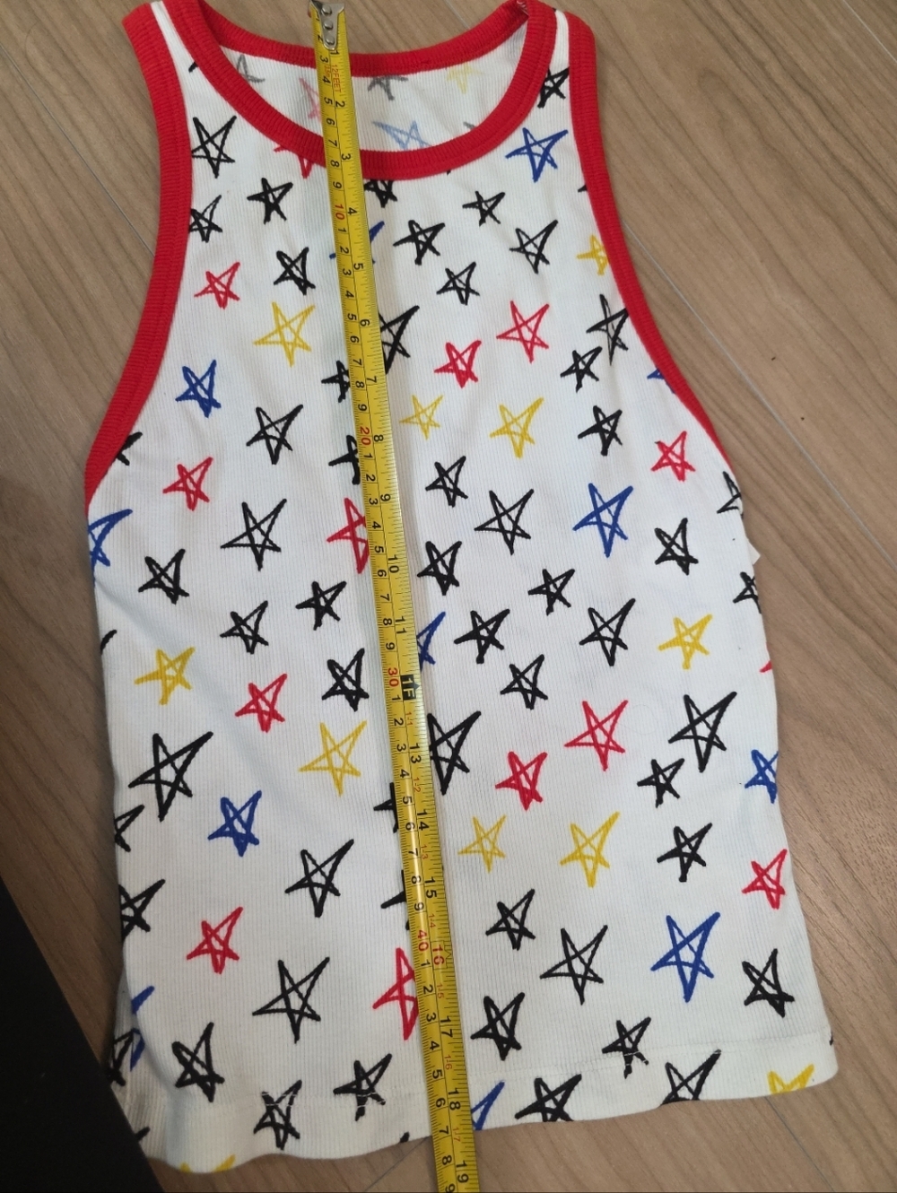 Alice And Olivia x Lele Pons Allen Ribbed Star Print Pattern Ribbed Tank Top - Picture 8 of 9